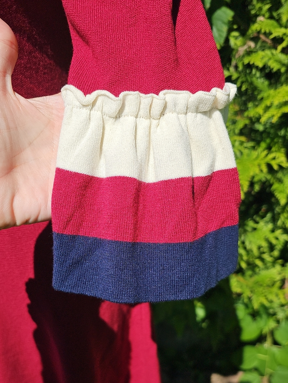 Draper James Belle Sleeve Sweater Dress Small S Berry Navy Accent EUC - Picture 5 of 10
